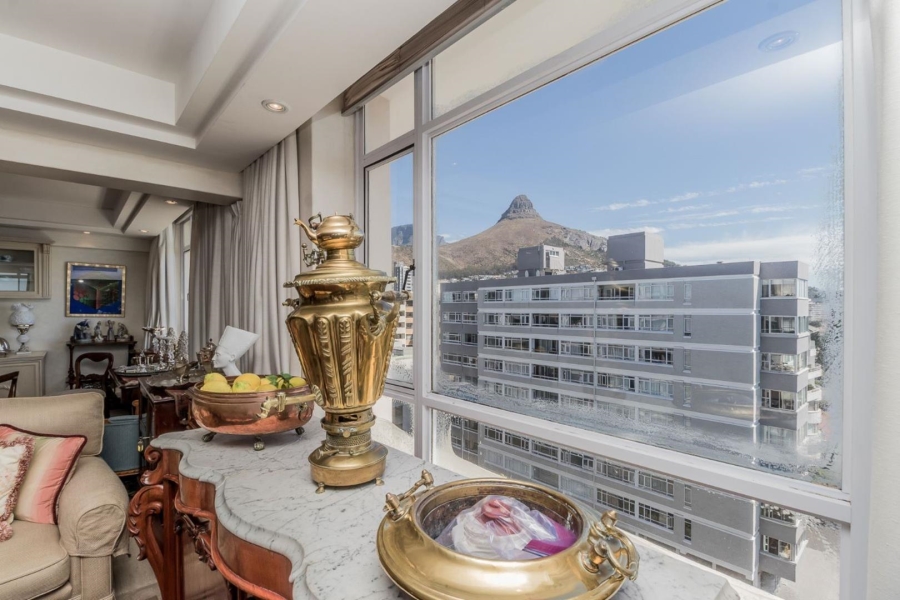 3 Bedroom Property for Sale in Sea Point Western Cape